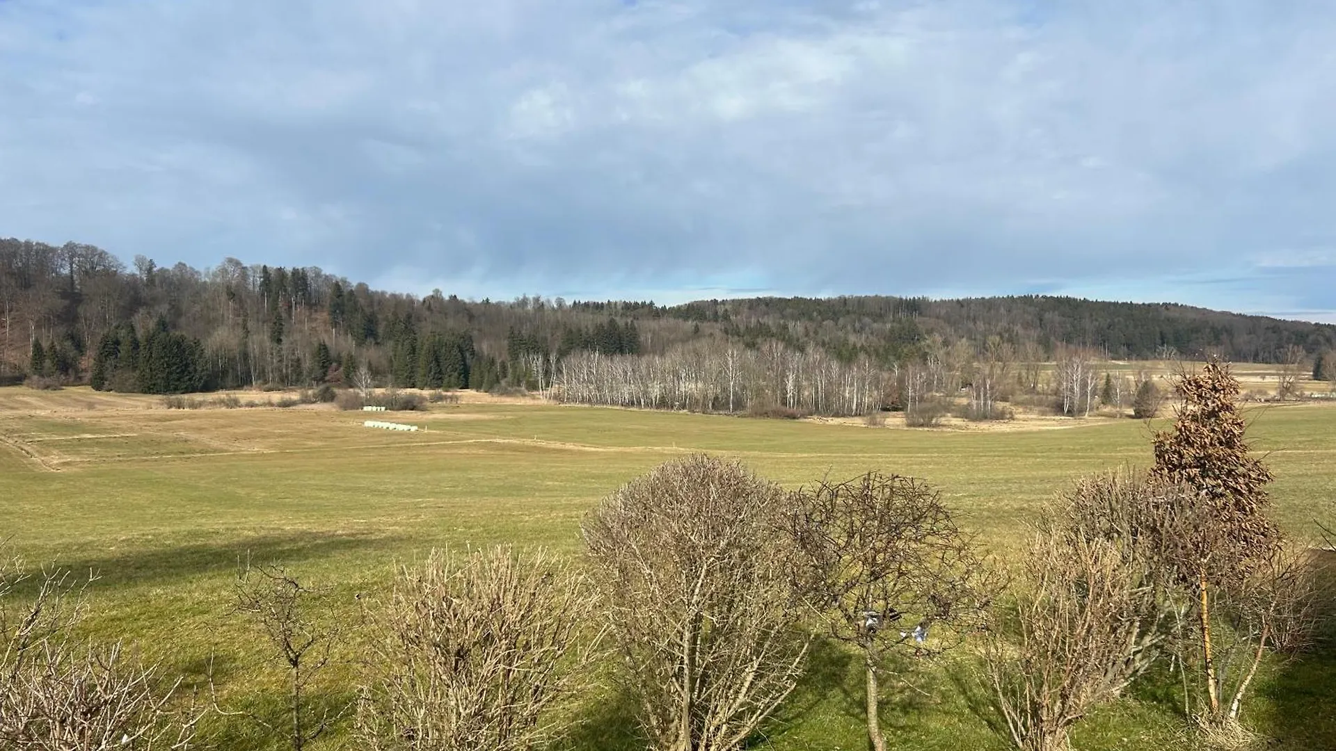 Lueftenblick - Ferienwohnungen Am Starnberger See, Mit Terrasse, Weitblick, Sauna, Kamin, E-Ladestation Berg am Starnberger See Apartment